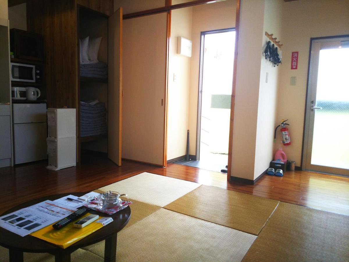 Urban Condominium Wafutei Naha Esterno foto